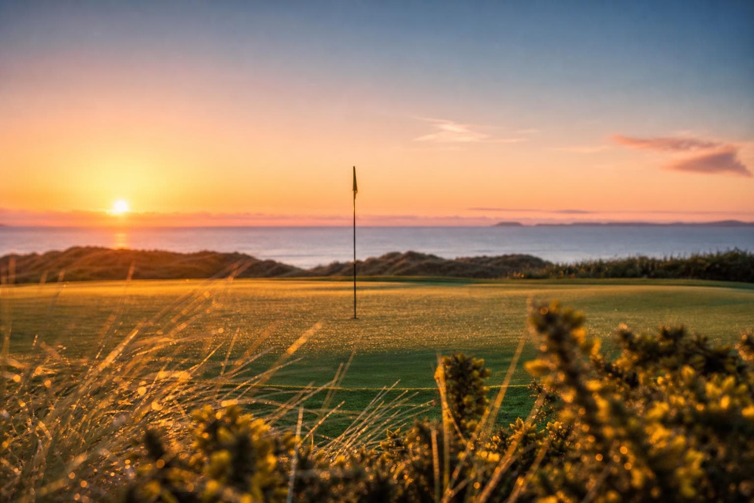Coastal golf above the Atlantic near Old Head